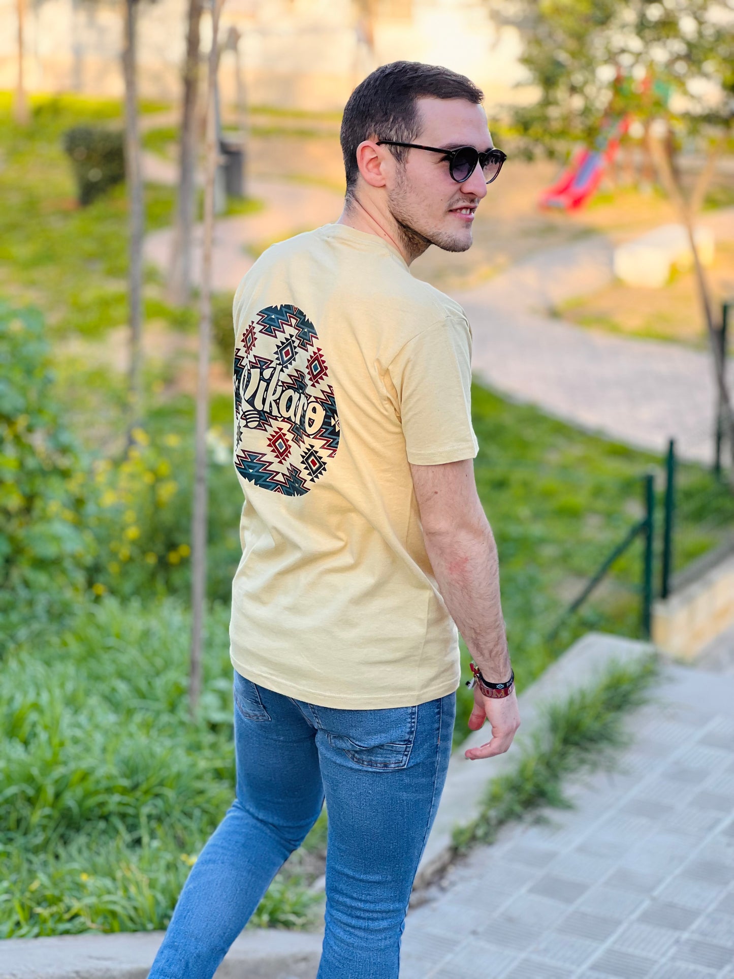 Camiseta “KORUBOS”