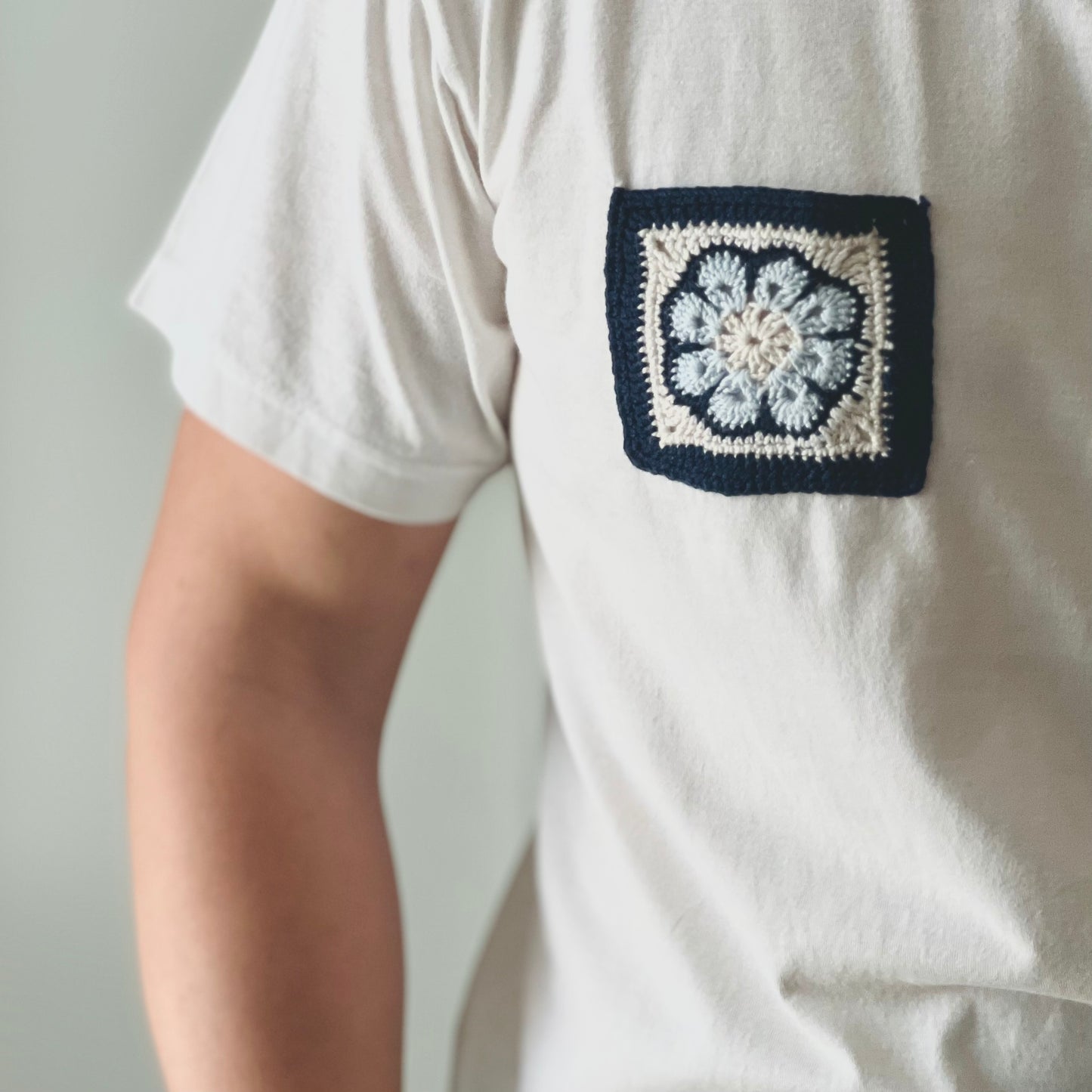 Camiseta ganchillo "Hortensia azul”